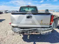 2004 Chevrolet Silverado photo