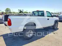 2004 Chevrolet Silverado photo