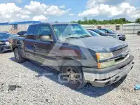 2004 Chevrolet Silverado photo
