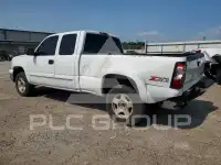 2004 Chevrolet Silverado photo