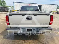 2004 Chevrolet Silverado фото