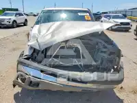 2004 Chevrolet Silverado photo