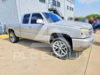 2004 Chevrolet Silverado photo