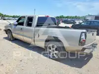 2004 Chevrolet Silverado photo