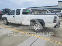 2004 Chevrolet Silverado photo
