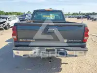 2004 Chevrolet Silverado photo