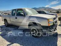 2004 Chevrolet Silverado photo