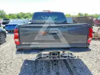 2004 Chevrolet Silverado photo