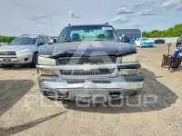 2004 Chevrolet Silverado photo