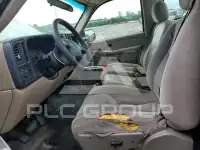 2004 Chevrolet Silverado photo