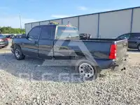 2004 Chevrolet Silverado photo