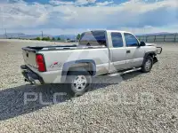 2004 Chevrolet Silverado photo
