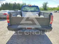 2004 Chevrolet Silverado photo