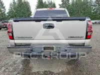 2004 Chevrolet Silverado photo