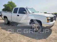 2004 Chevrolet Silverado photo