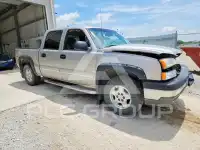 2004 Chevrolet Silverado photo