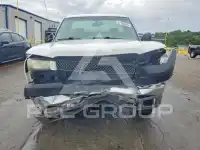2004 Chevrolet Silverado photo