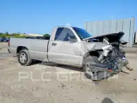 2004 Chevrolet Silverado photo