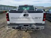 2004 Chevrolet Silverado photo