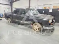 2004 Chevrolet Silverado photo