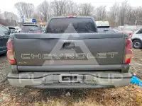2004 Chevrolet Silverado photo