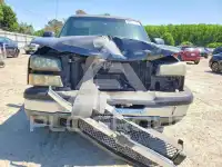 2004 Chevrolet Silverado photo