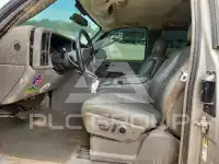 2004 Chevrolet Silverado photo