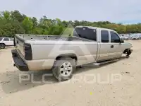 2004 Chevrolet Silverado photo