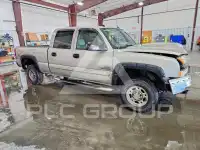 2004 Chevrolet Silverado photo