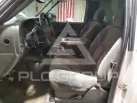 2004 Chevrolet Silverado photo