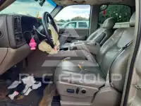 2004 Chevrolet Tahoe фото
