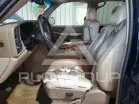 2004 Chevrolet Tahoe фото