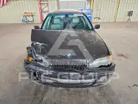 2004 BMW 330 photo