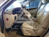 2004 Jaguar XJ photo