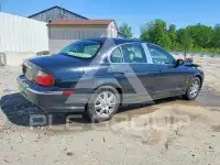 2004 Jaguar S-TYPE photo