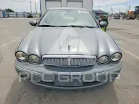 2004 Jaguar X-TYPE photo