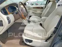 2004 Jaguar X-TYPE photo