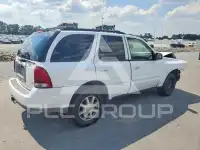 2004 Buick Rainier photo