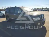2004 Infinity QX56 photo