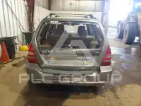 2004 Subaru Forester photo