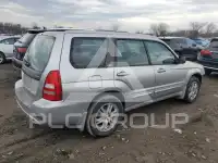 2004 Subaru Forester photo