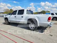 2004 Dodge DAKOTA photo