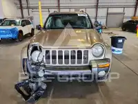 2004 Jeep LIBERTY фото