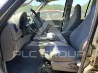 2004 Jeep LIBERTY photo