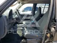 2004 Jeep LIBERTY фото