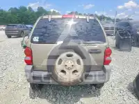 2004 Jeep LIBERTY photo