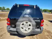 2004 Jeep LIBERTY photo
