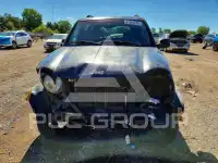 2004 Jeep LIBERTY photo