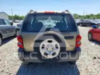 2004 Jeep LIBERTY photo