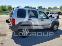 2004 Jeep LIBERTY photo